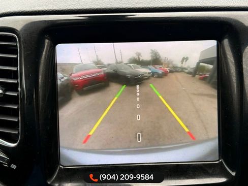 Used 2020 Jeep Compass Limited image 24