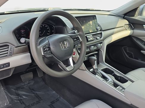 Used 2020 Honda Accord EX image 13