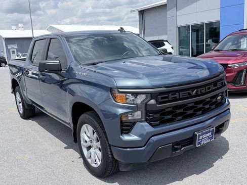 Used 2024 Chevrolet Silverado 1500 Custom RWD image 2
