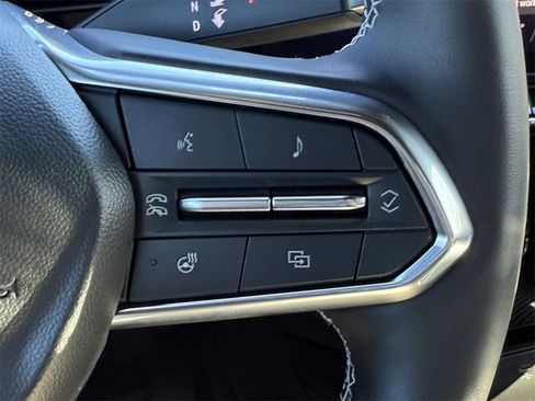 Used 2024 Chevrolet Blazer EV LT image 21