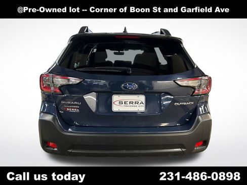 Used 2024 Subaru Outback Premium AWD/4WD image 4