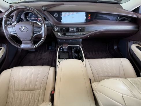Used 2019 Lexus LS 500 w/ Interior Upgrade Package RWD image 10