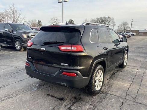 Used 2016 Jeep Cherokee Latitude w/ Cold Weather Group image 5