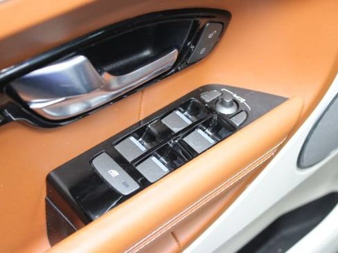 Used 2012 Land Rover Range Rover Evoque Prestige AWD/4WD image 9