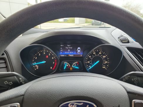 Used 2017 Ford Escape S image 19