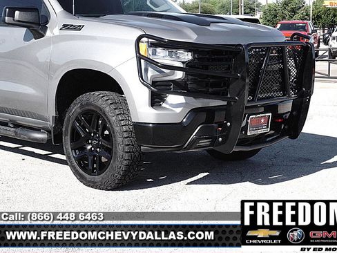 Used 2024 Chevrolet Silverado 1500 LT Trail Boss w/ LPO, Dark Essentials Package image 39