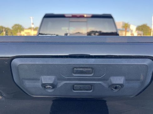 Used 2024 Chevrolet Silverado 2500 High Country w/ Z71 Off-Road Package image 7