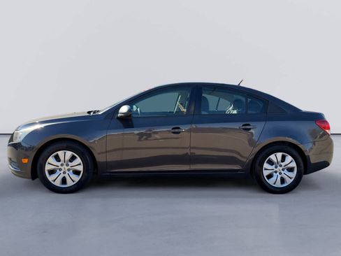 Used 2014 Chevrolet Cruze LS image 6