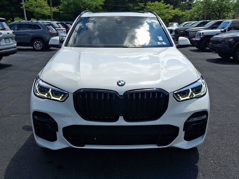 Used 2022 BMW X5 xDrive40i w/ M Sport Package AWD/4WD image 2