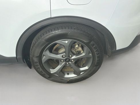 Used 2025 Ford Escape ST-Line FWD image 11