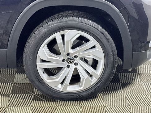 Used 2023 Volkswagen Atlas SE image 22