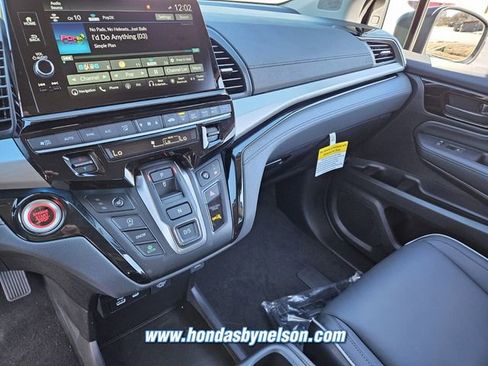 New 2026 Honda Odyssey Touring image 12