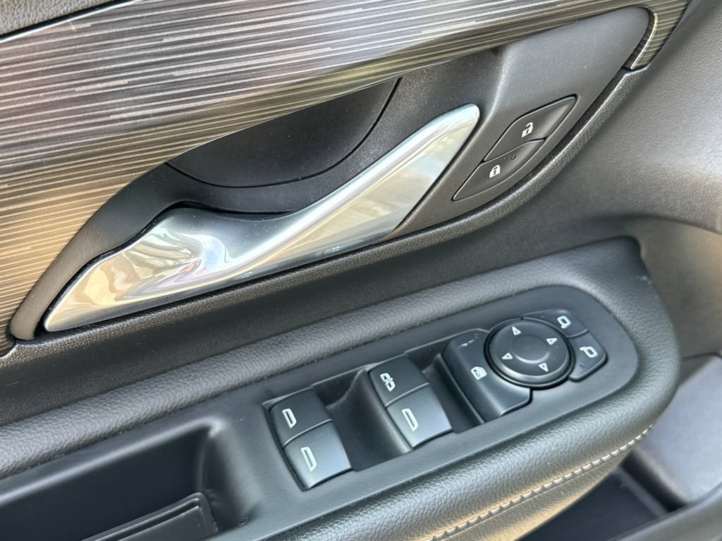 Certified 2024 GMC Terrain SLE AWD/4WD image 14