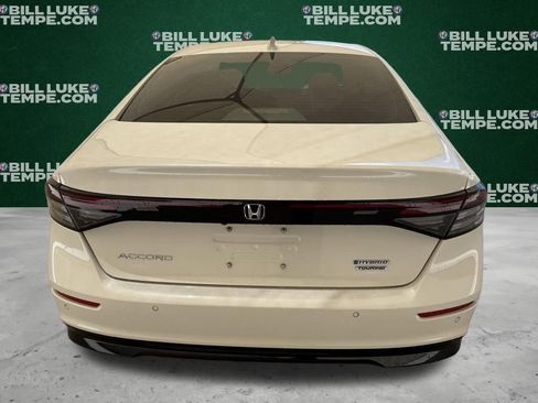 Used 2024 Honda Accord Touring image 7