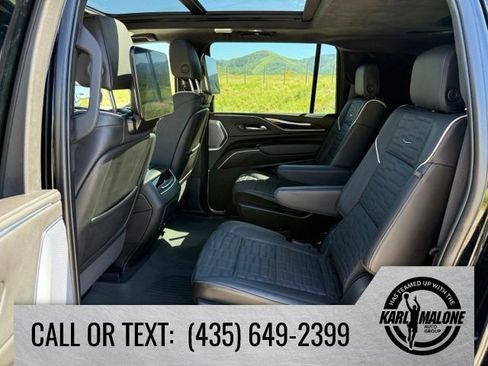 Used 2024 Cadillac Escalade ESV Sport Platinum w/ LPO, ONYX Package AWD/4WD image 26