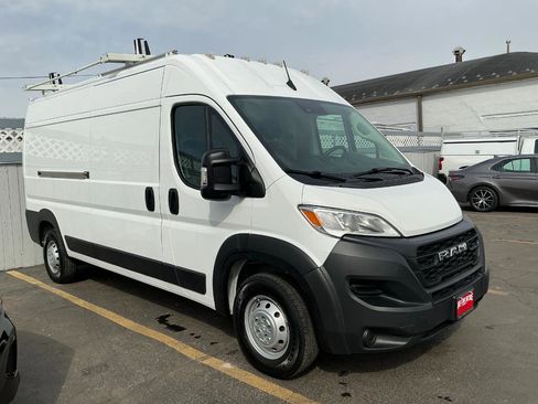 Used 2023 RAM ProMaster 3500 image 2