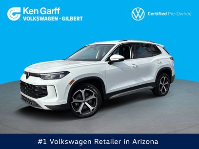 Used 2025 Volkswagen Tiguan SE