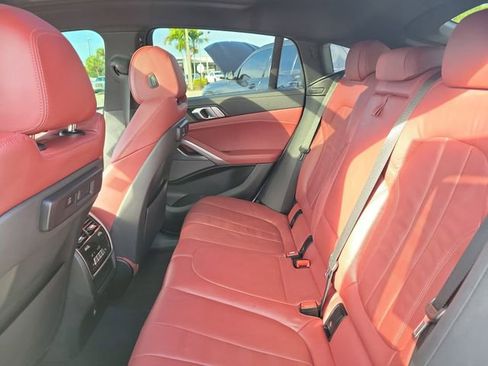 Used 2021 BMW X6 sDrive40i w/ M Sport Package image 14