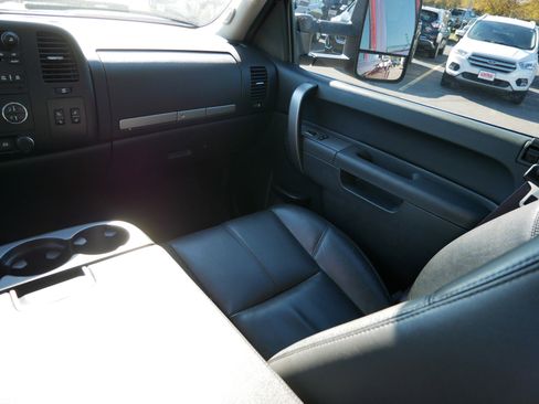 Used 2014 Chevrolet Silverado 3500 LT w/ Interior Plus Package image 15