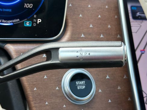 Used 2023 Mercedes-Benz EQS 450+ SUV image 28