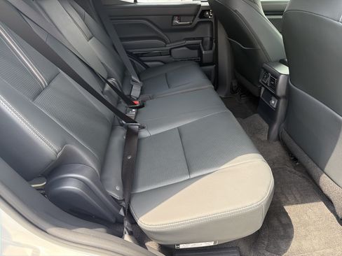 New 2026 Toyota 4Runner Limited AWD/4WD image 15