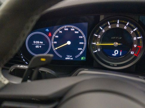 Used 2022 Porsche 911 GT3 image 22