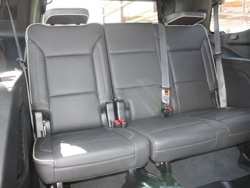 Used 2023 Chevrolet Tahoe Premier AWD/4WD image 19