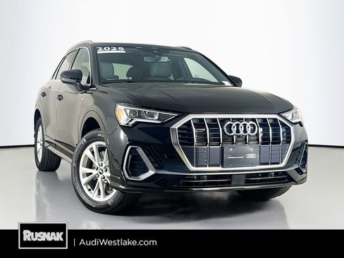 Certified 2025 Audi Q3 2.0T Premium Plus w/ Premium Plus Package AWD/4WD image 1