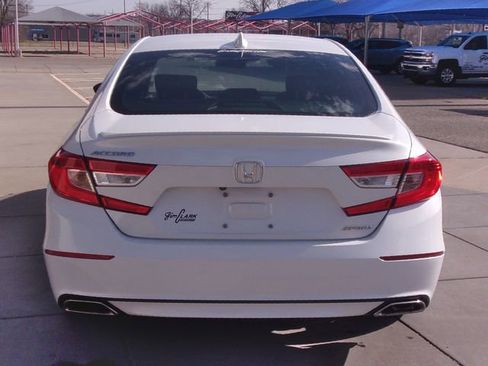 Used 2019 Honda Accord Sport image 10