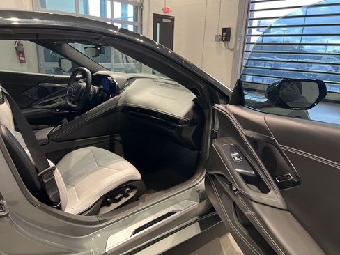 Used 2023 Chevrolet Corvette Stingray Premium Conv w/ 3LT image 38