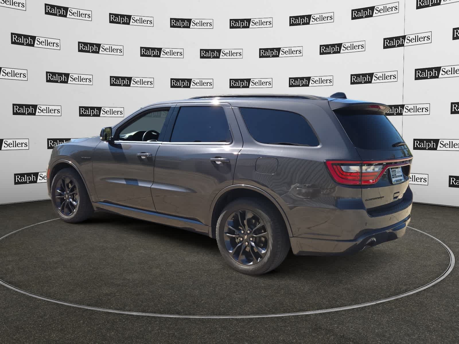 Used 2023 Dodge Durango R/T RWD image 4