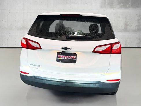Used 2019 Chevrolet Equinox LS image 6