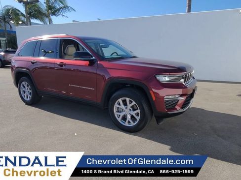 Used 2022 Jeep Grand Cherokee Limited RWD image 2