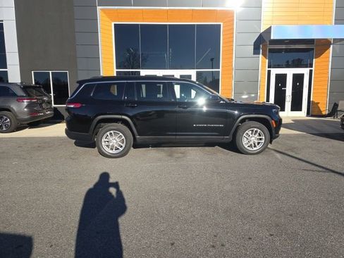 New 2025 Jeep Grand Cherokee L Laredo w/ Luxury Tech Group I image 7