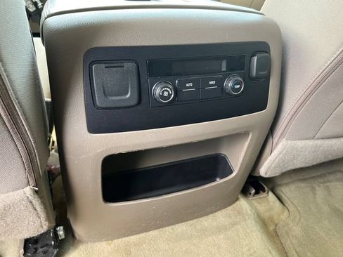Used 2016 GMC Yukon SLE w/ Convenience Package RWD image 25