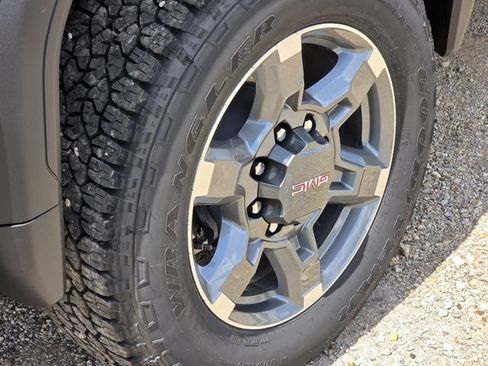 New 2026 GMC Sierra 2500 SLT AWD/4WD image 7
