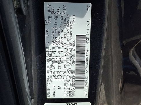 Used 2013 Toyota Tacoma 4x4 Access Cab V6 w/ TRD Off-Road Pkg image 28
