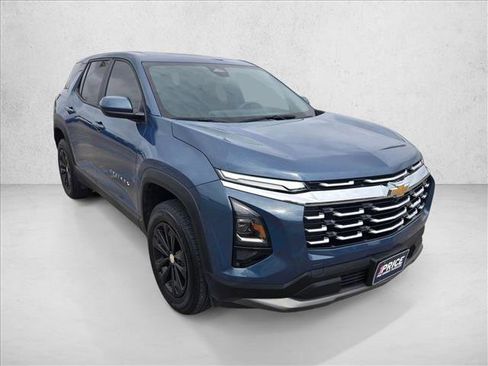 Certified 2026 Chevrolet Equinox LT w/ LPO, Floor Liner Package FWD image 3