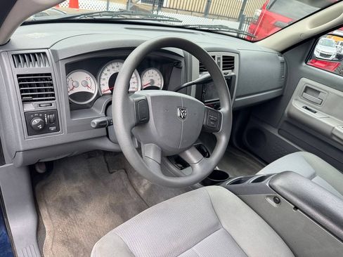Used 2006 Dodge Dakota SLT w/ Trailer Tow Group RWD image 12