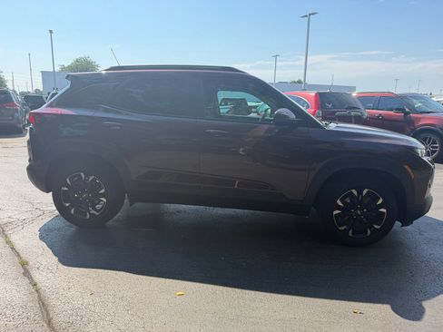 Used 2022 Chevrolet TrailBlazer LT w/ Driver Confidence Package FWD image 5