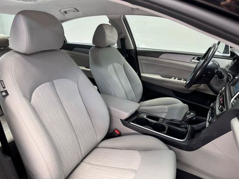 Used 2019 Hyundai Sonata SE FWD image 13