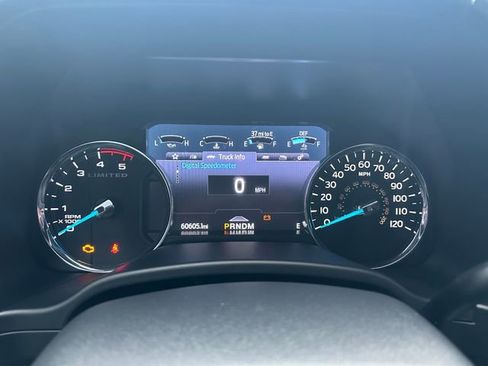 Used 2022 Ford F350 Limited w/ FX4 Off-Road Package image 24