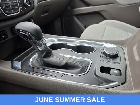 Used 2018 Chevrolet Traverse LT FWD image 24