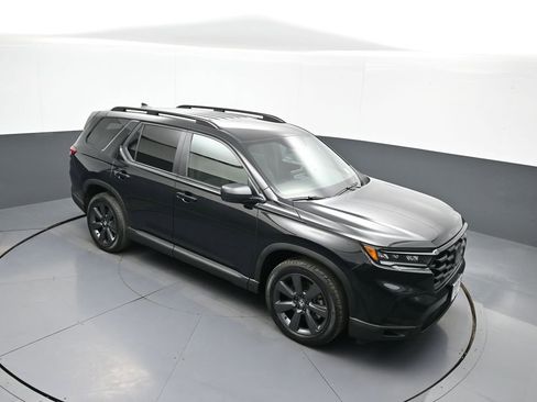 Used 2023 Honda Pilot Sport image 36