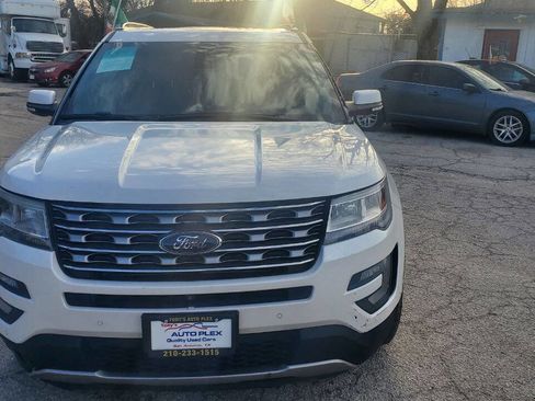 Used 2016 Ford Explorer Limited w/ Equipment Group 301A image 8