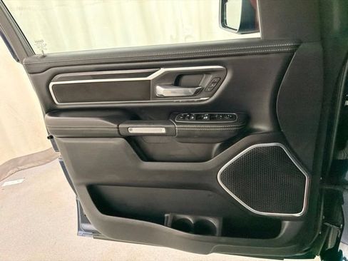 Used 2023 RAM 1500 Laramie AWD/4WD image 27