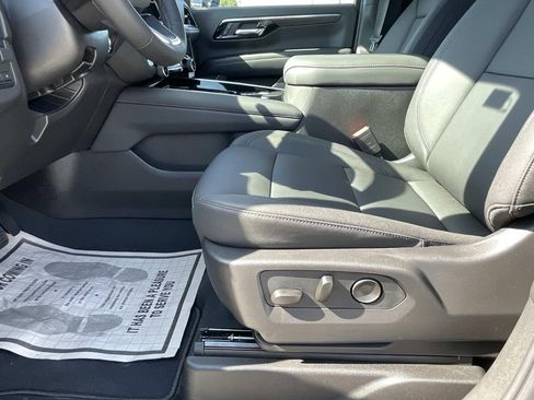 New 2026 Chevrolet Suburban Z71 w/ Comfort Package image 20