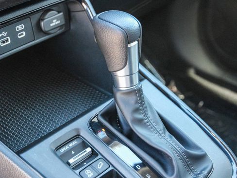 Used 2025 Honda CR-V EX image 32