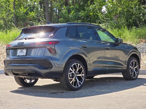 New 2026 Audi Q3 quattro 2.0T AWD/4WD image 6