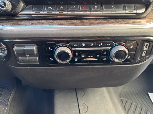 Used 2022 Chevrolet Silverado 1500 LT AWD/4WD image 14